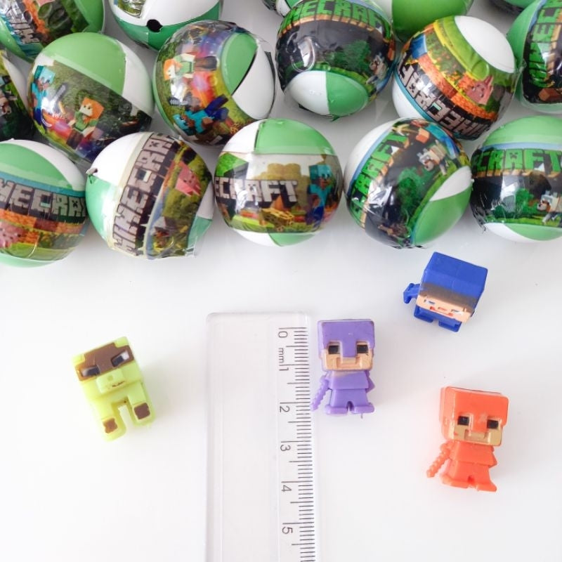 Kit Lembrancinha Cápsula com Brinquedo Sortido