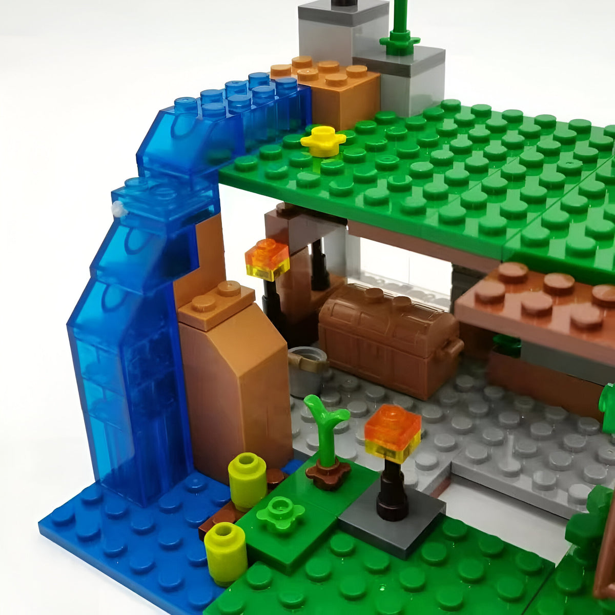 Lego Minecraft - Base na Cachoeira
